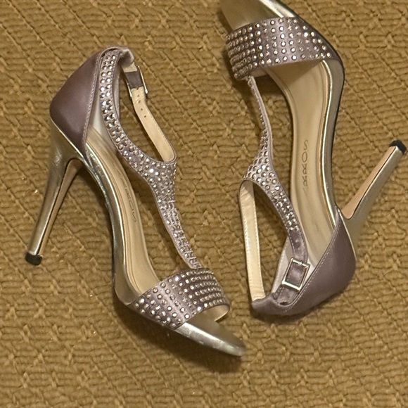 Caparros Metallic Sliver Studded T‑Strap Heels - Picture 4 of 9